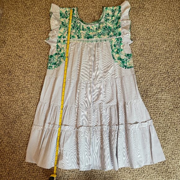 NWOT Size Medium embroidered Mexican Oaxaca dress - Picture 8 of 10